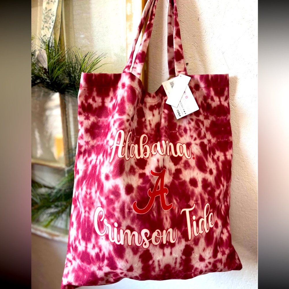 Alabama Crimson Tide tote bag would make a great gift. See all photos.